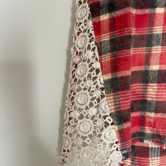 Laced Red & Gray Flannel - Picture 2 of 4